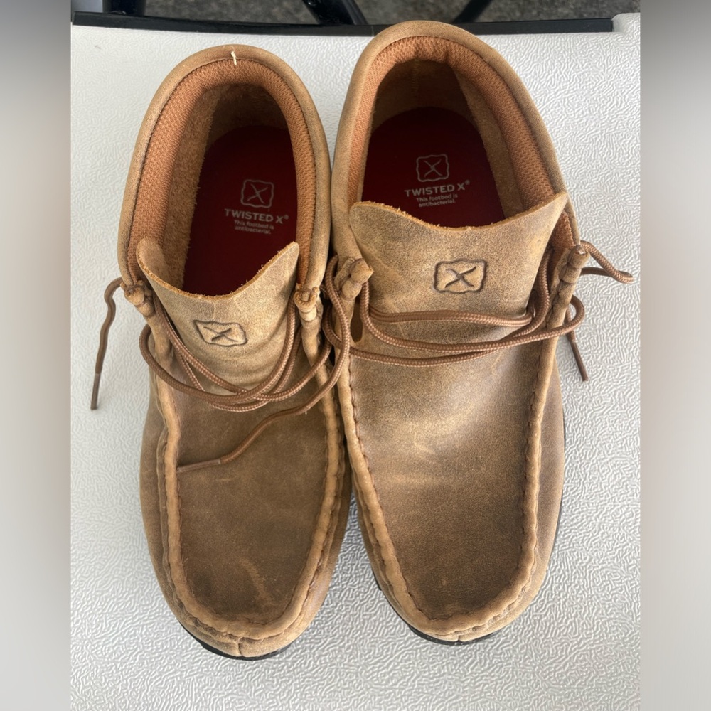 TWISTED X KID'S BOMBER TAN DRIVING MOCS 4M